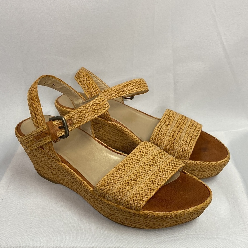 Stuart Weitzman Platform Espadrille Wedge Sandals Tan Size 7.5 Narrow